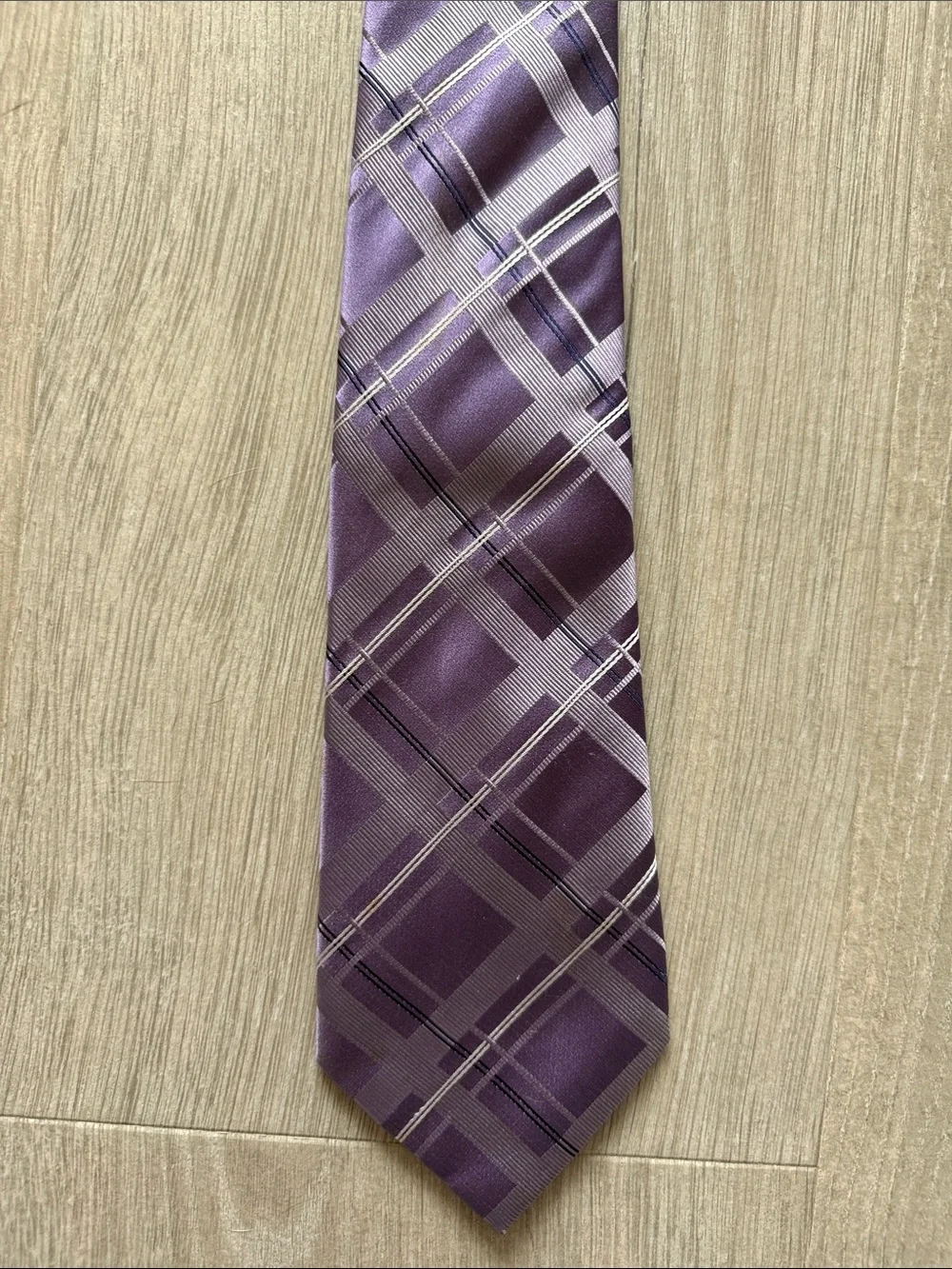 Men's Purple Plaid Tie - Modern Patterned Necktie
